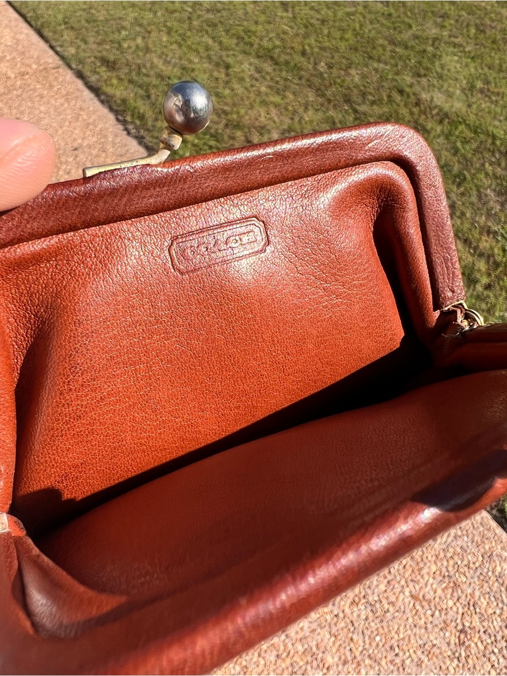 Vintage Coach Kisslock Coin Wallet brown leather - Picture 3 of 4